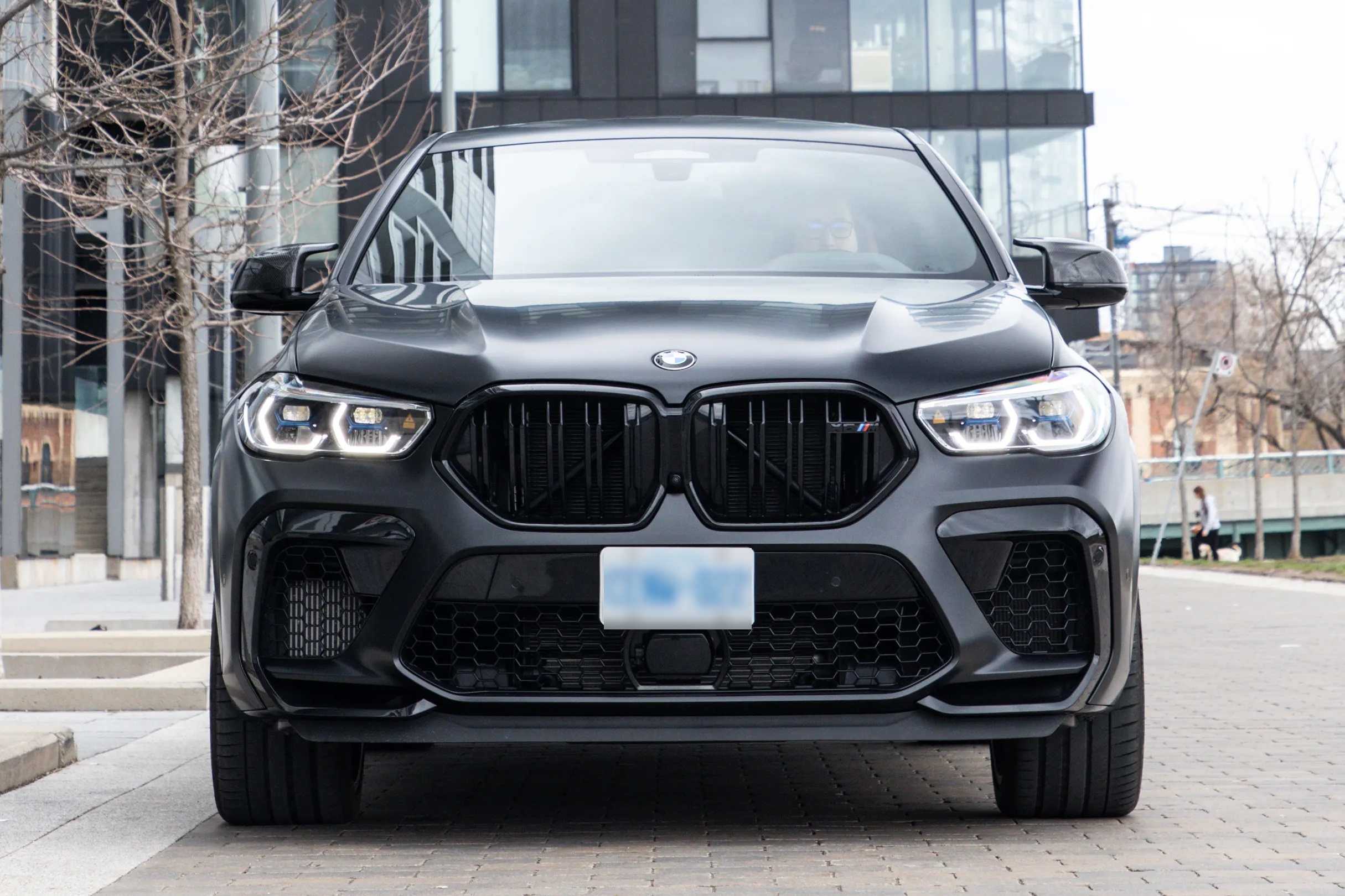 BMW xDrive40i 4dr All-Wheel Drive — миниатюра 4