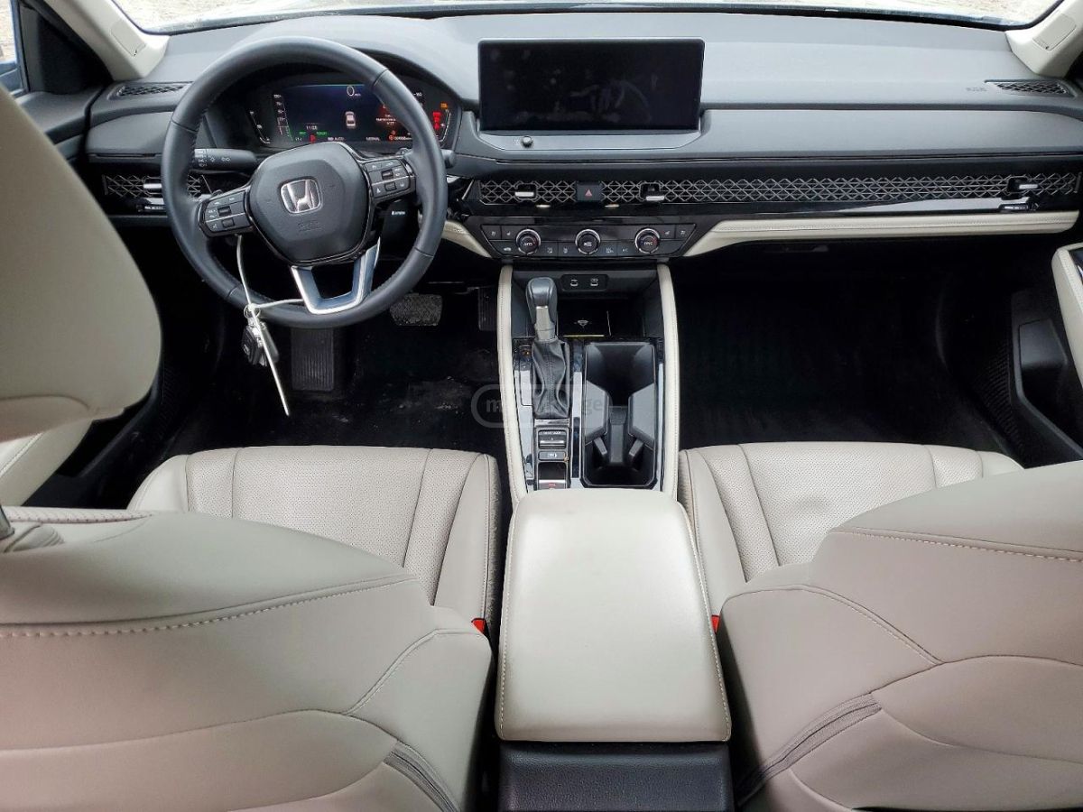 Honda Accord - фото 8