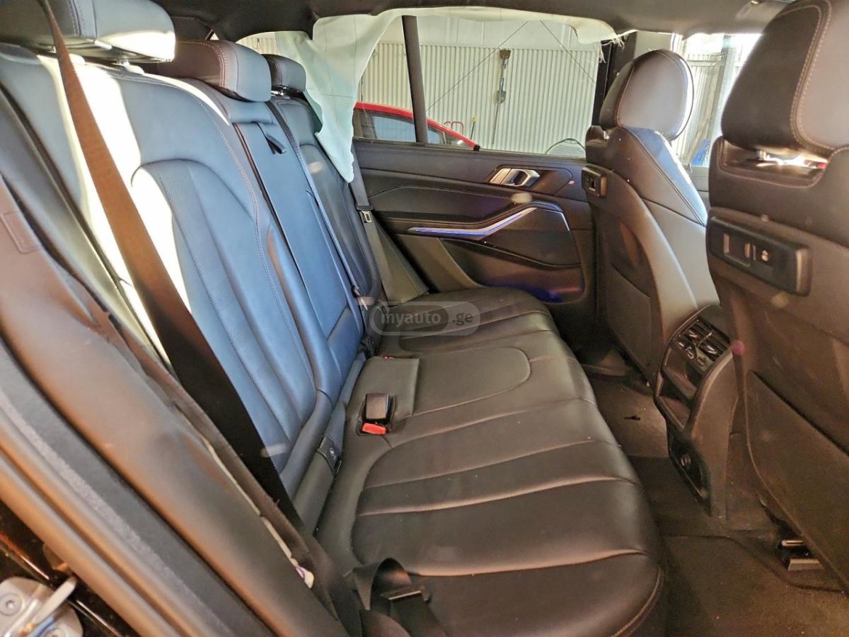 BMW X5 - фото 11