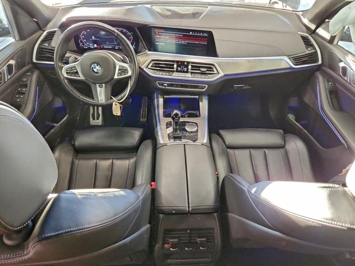 BMW X5 - фото 8