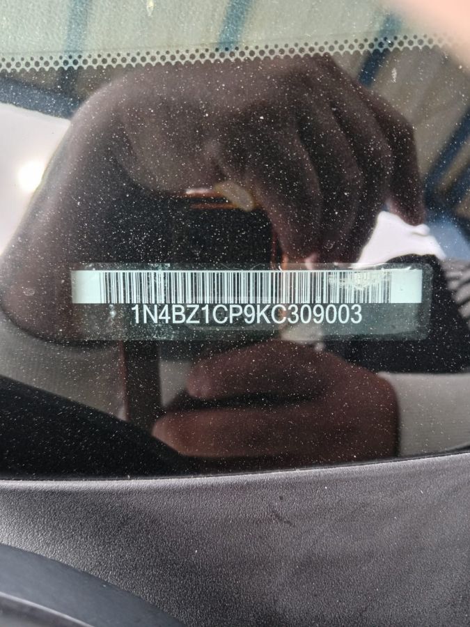 Nissan Leaf - фото 15