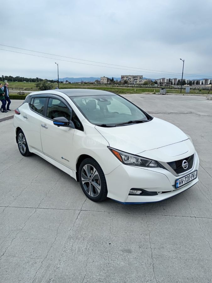 Nissan Leaf - фото 3