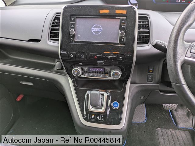 Nissan Serena - фото 6