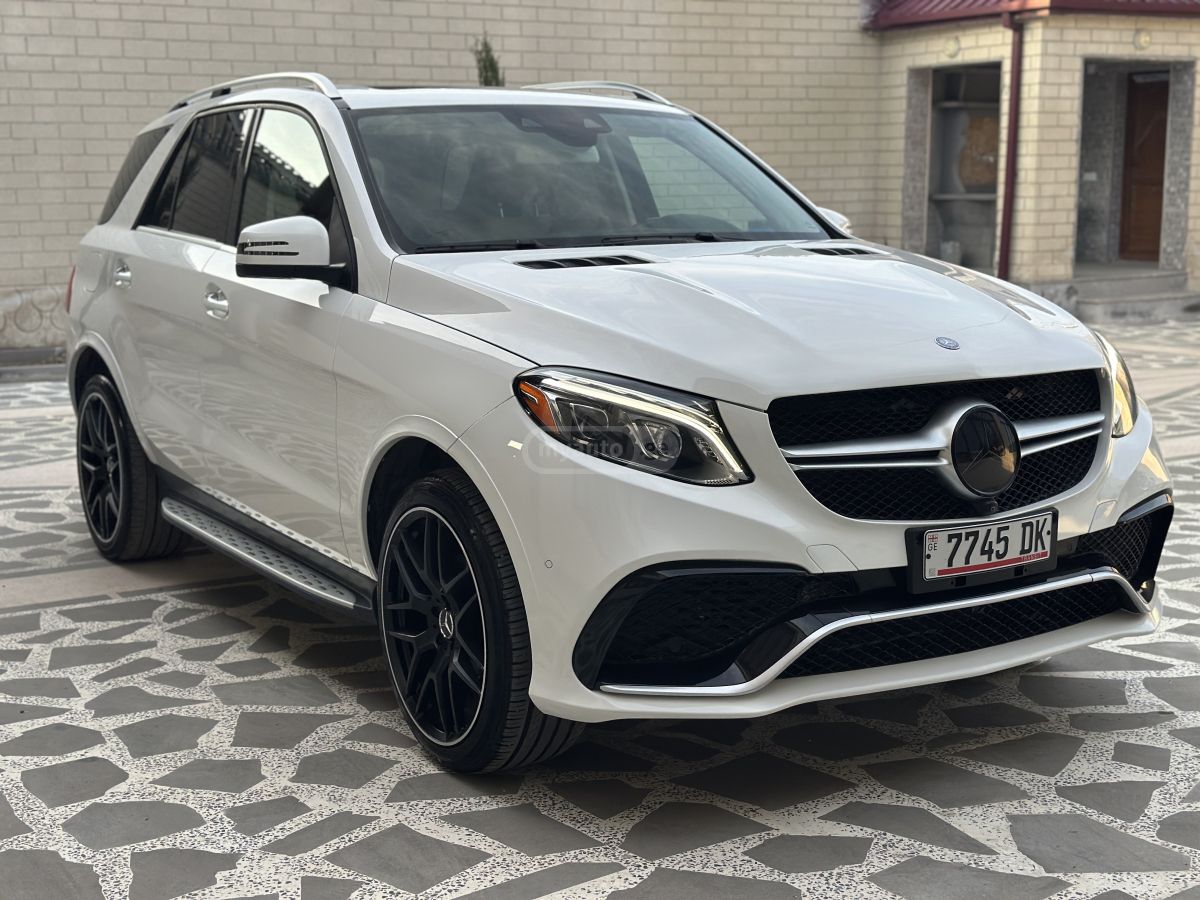 Mercedes-Benz GLE 350 - фото 1