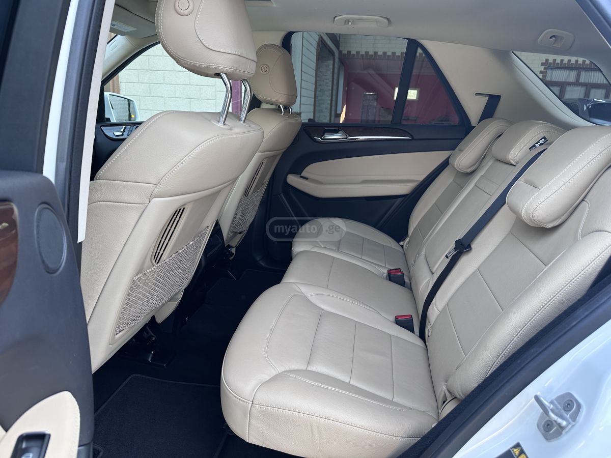 Mercedes-Benz GLE 350 - фото 13