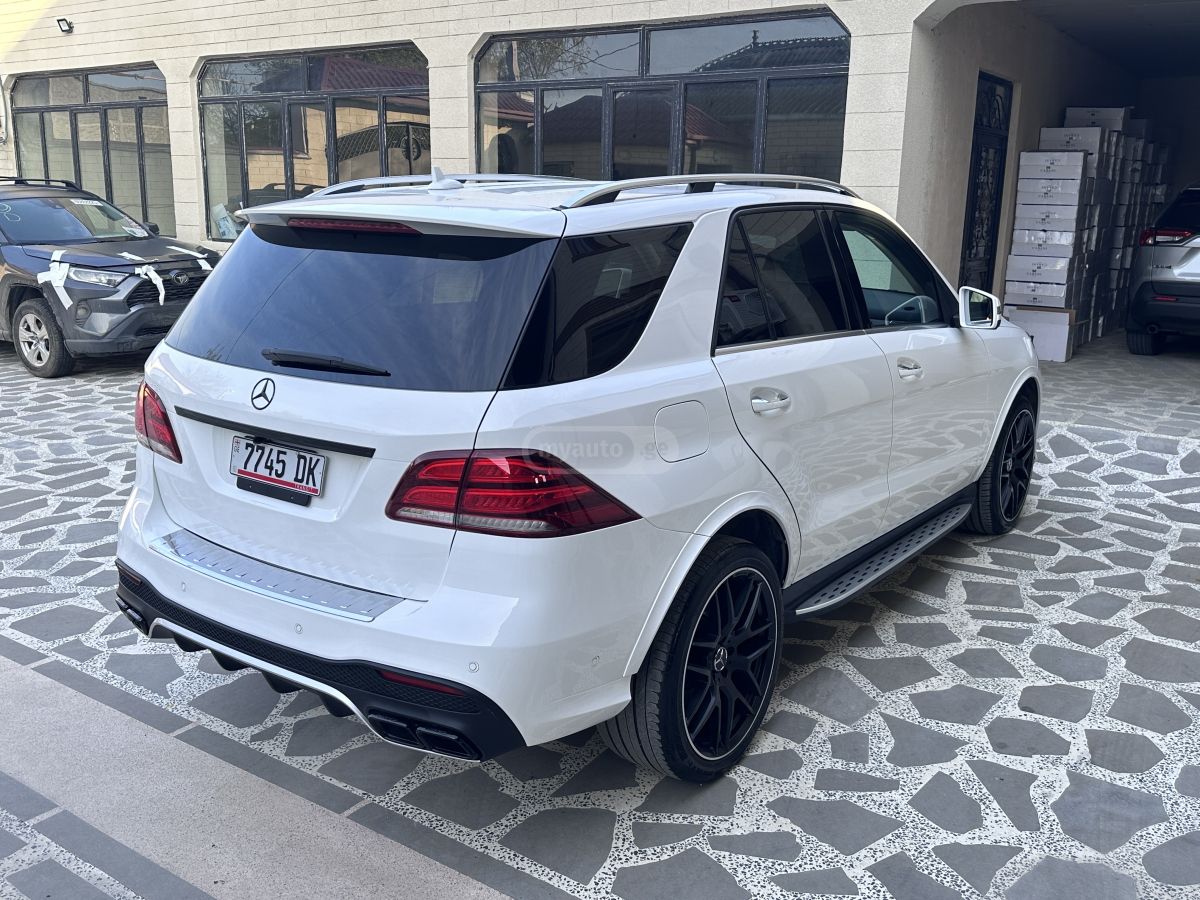 Mercedes-Benz GLE 350 - фото 7