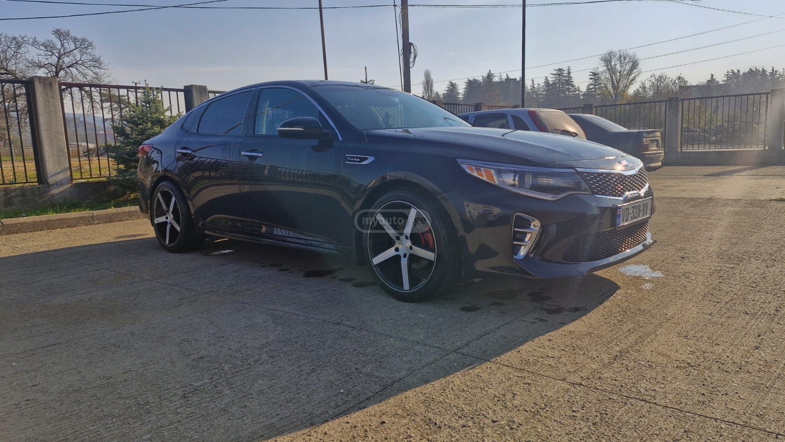 Kia Optima - фото 1