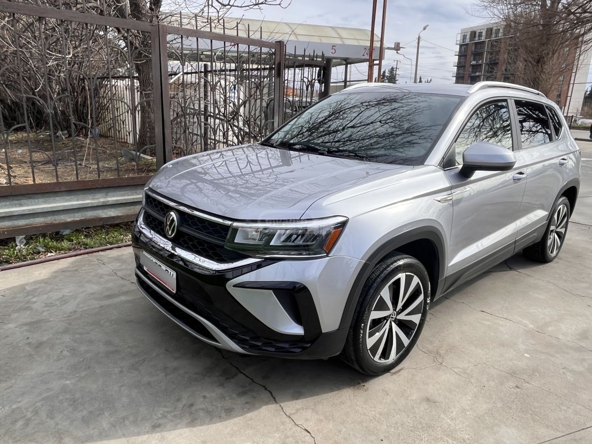 Volkswagen Taos - фото 1