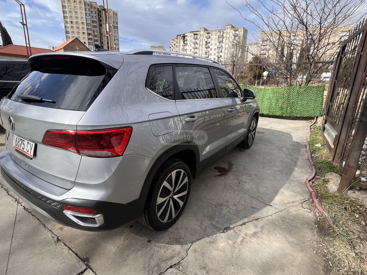 Volkswagen Taos - фото 9