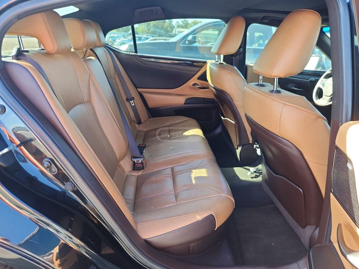 Lexus ES 350 - фото 10