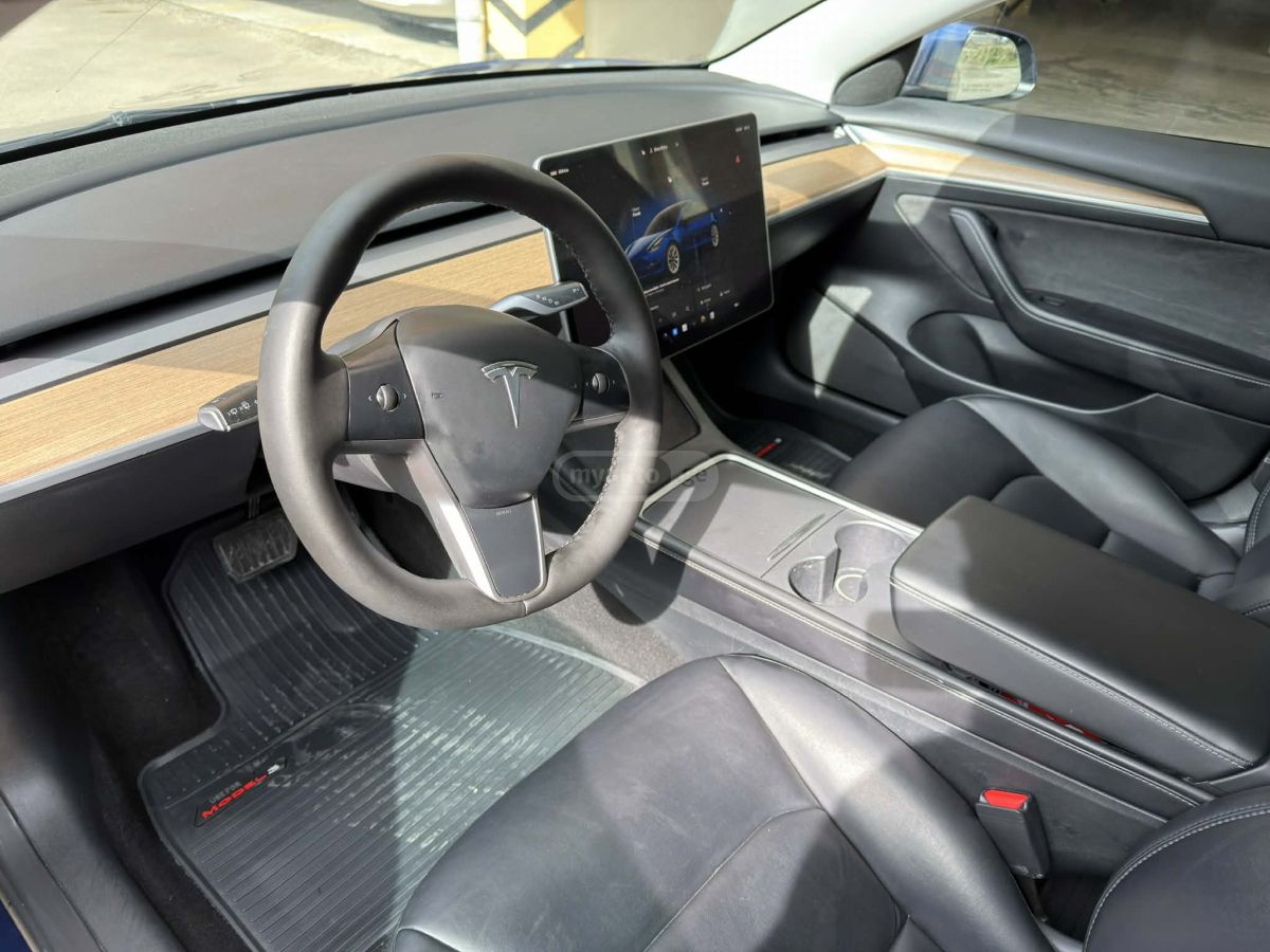 Tesla Model 3 - фото 5