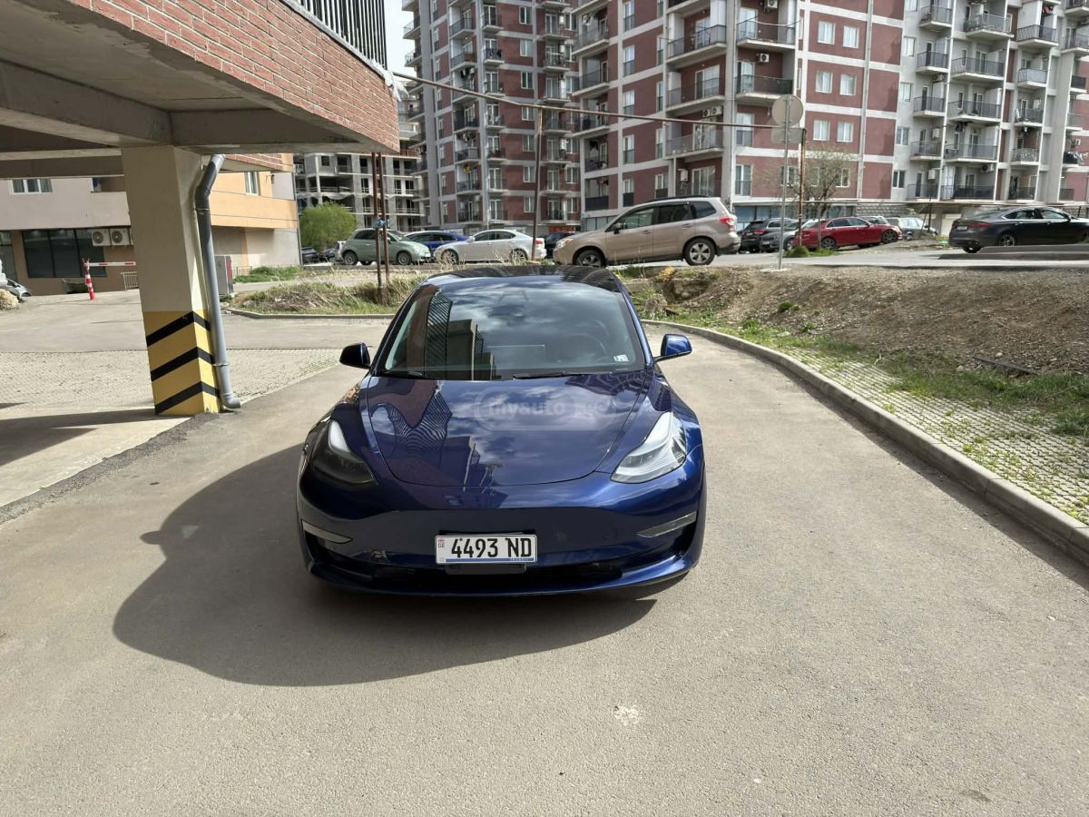 Tesla Model 3 - фото 6