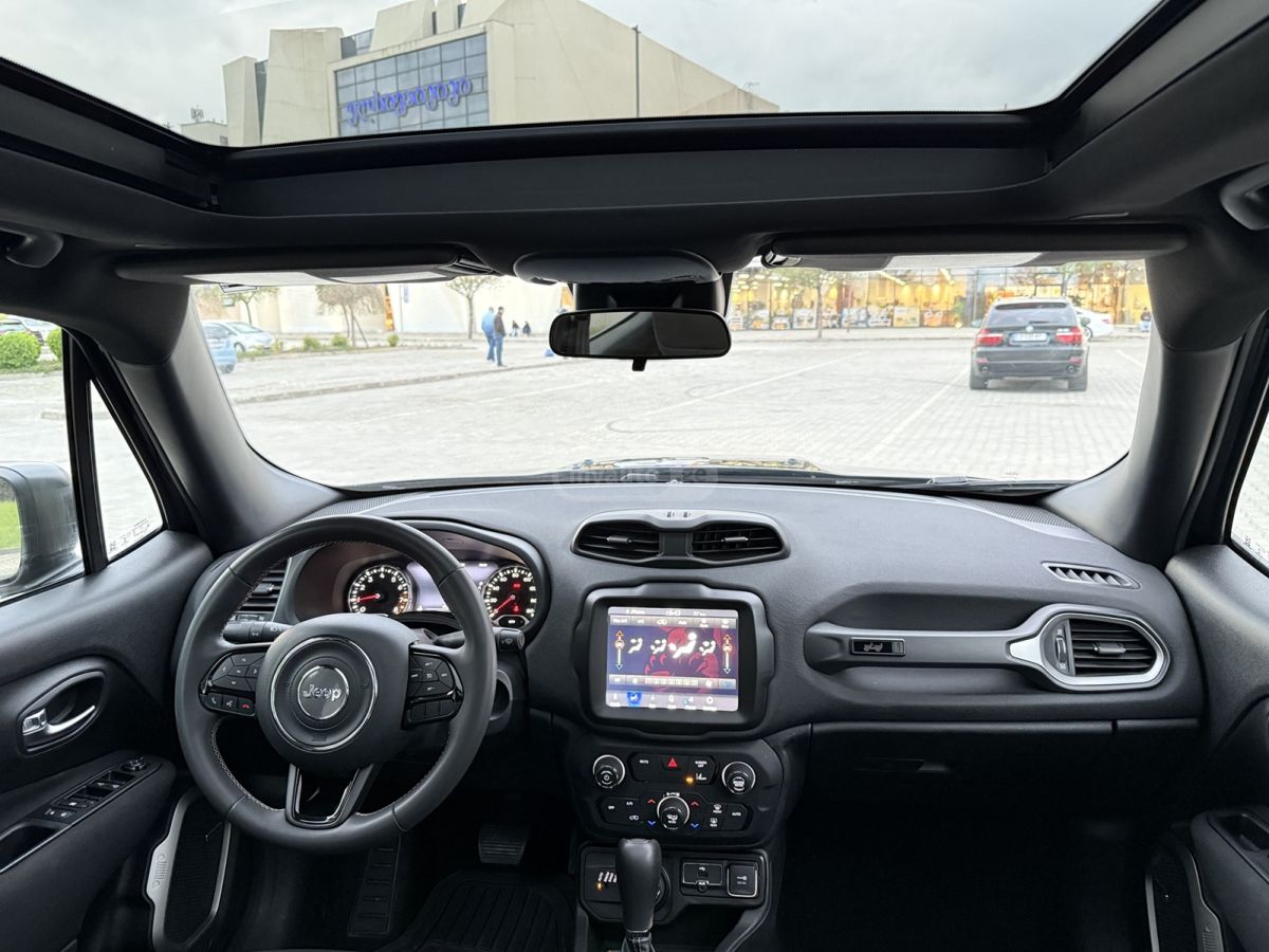 Jeep Renegade - фото 9