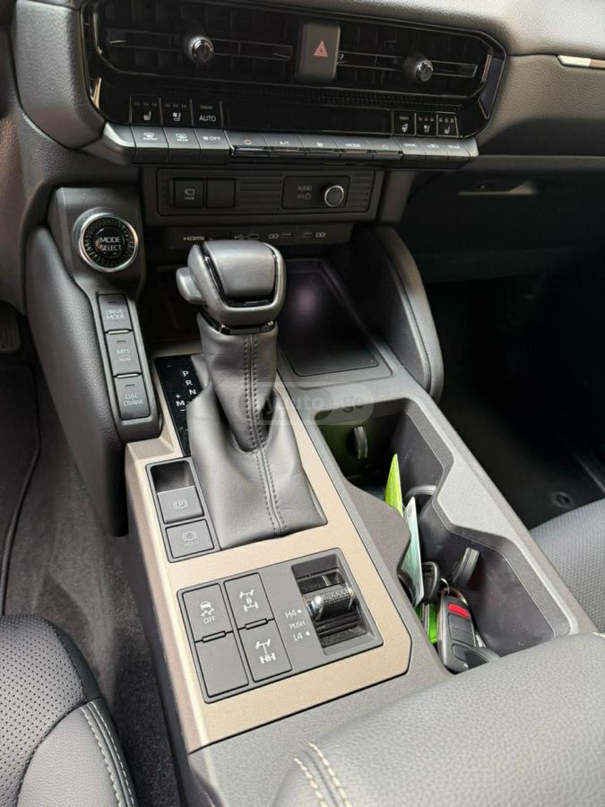 Toyota Land Cruiser Prado - фото 10