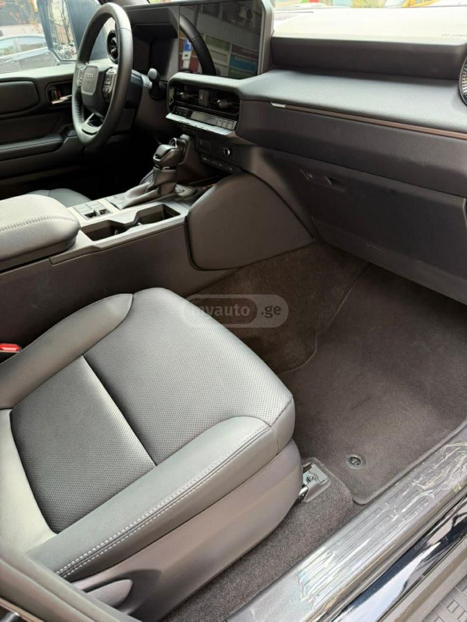 Toyota Land Cruiser Prado - фото 8