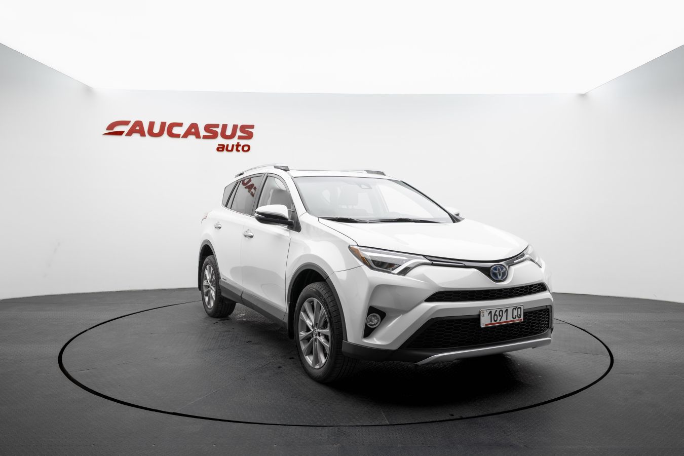 Toyota RAV 4 - фото 1