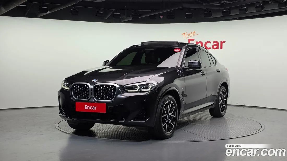 BMW X4 2023 — миниатюра 1