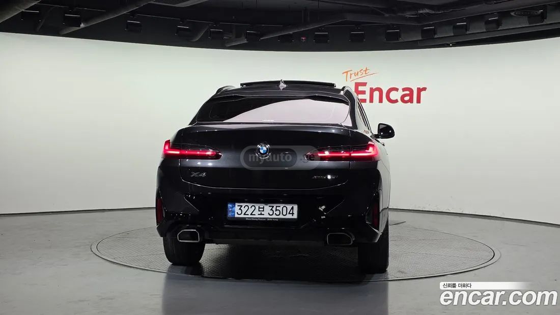 BMW X4 2023 — миниатюра 4