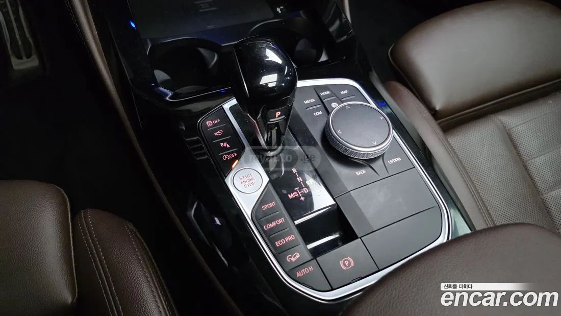 BMW X4 2023 — миниатюра 9