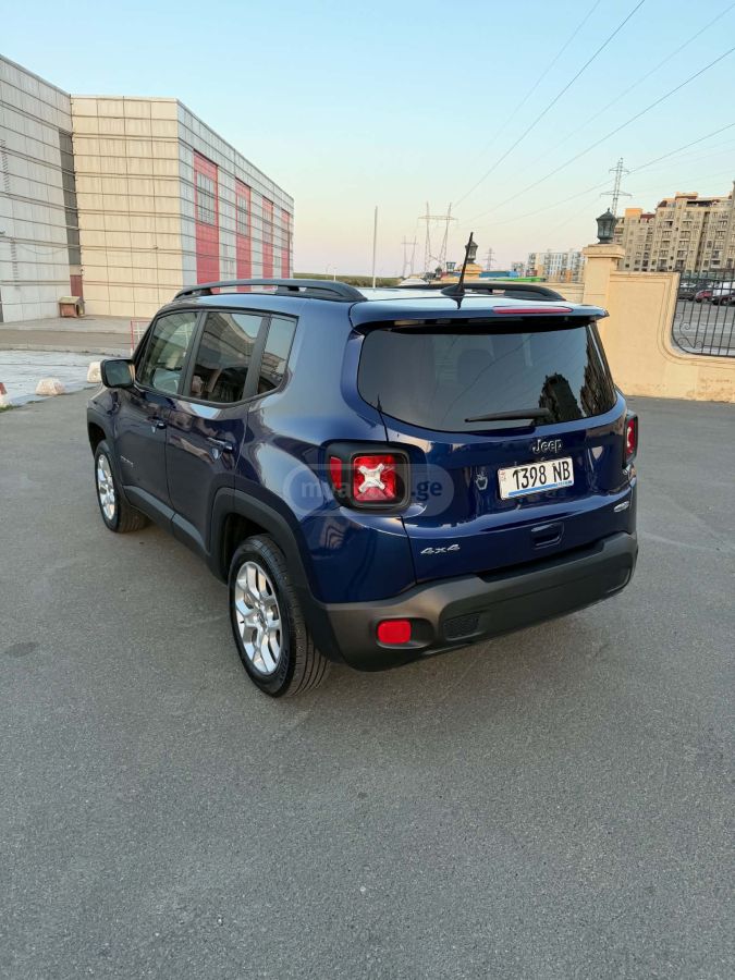 Jeep Renegade - фото 3