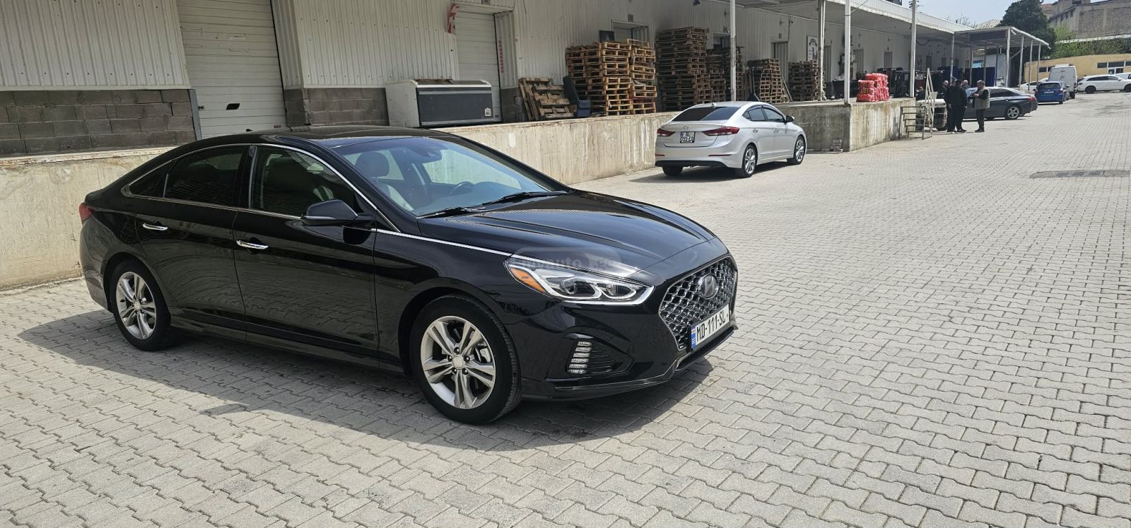 Hyundai Sonata - фото 1