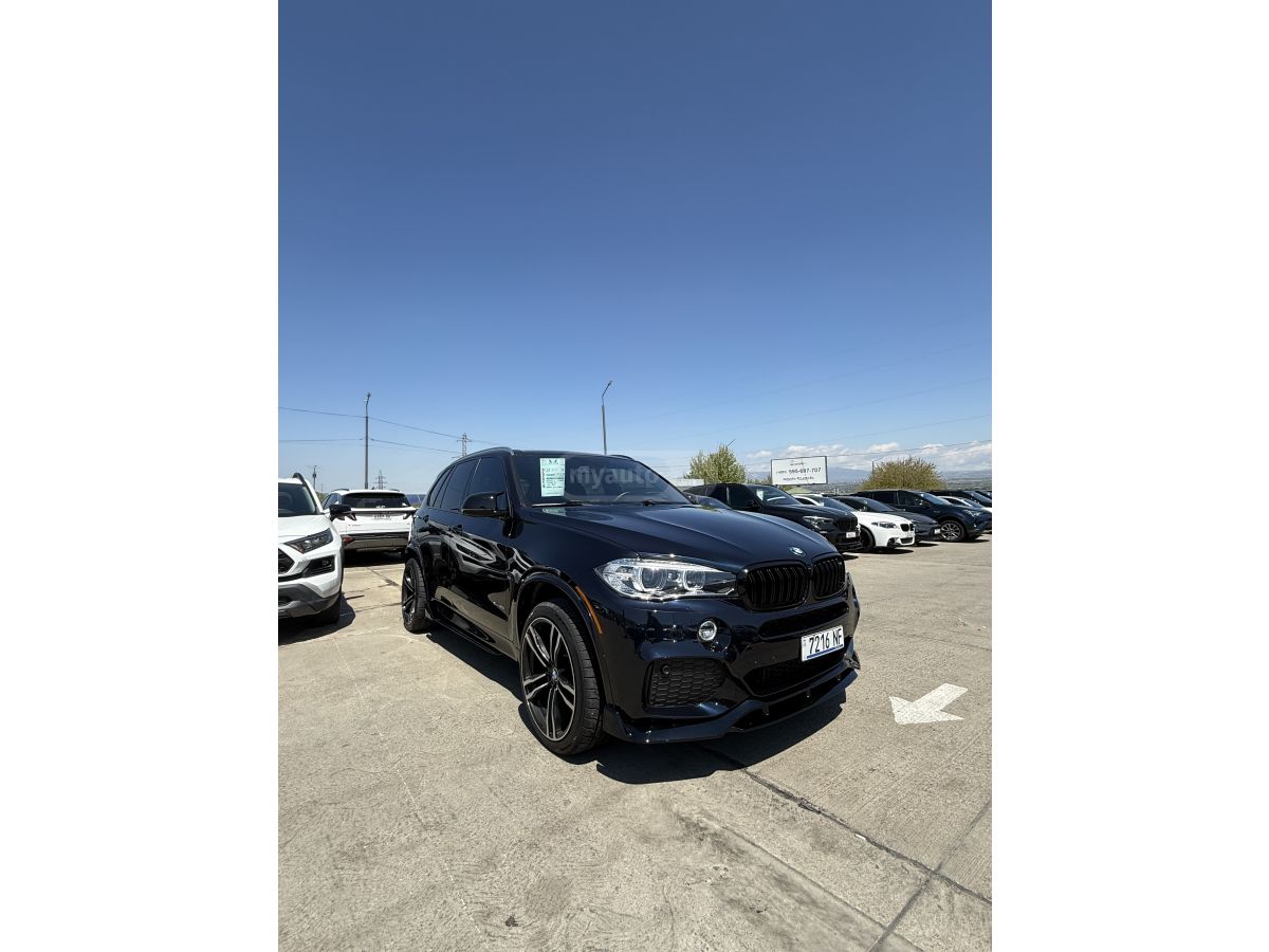 BMW X5 - фото 1