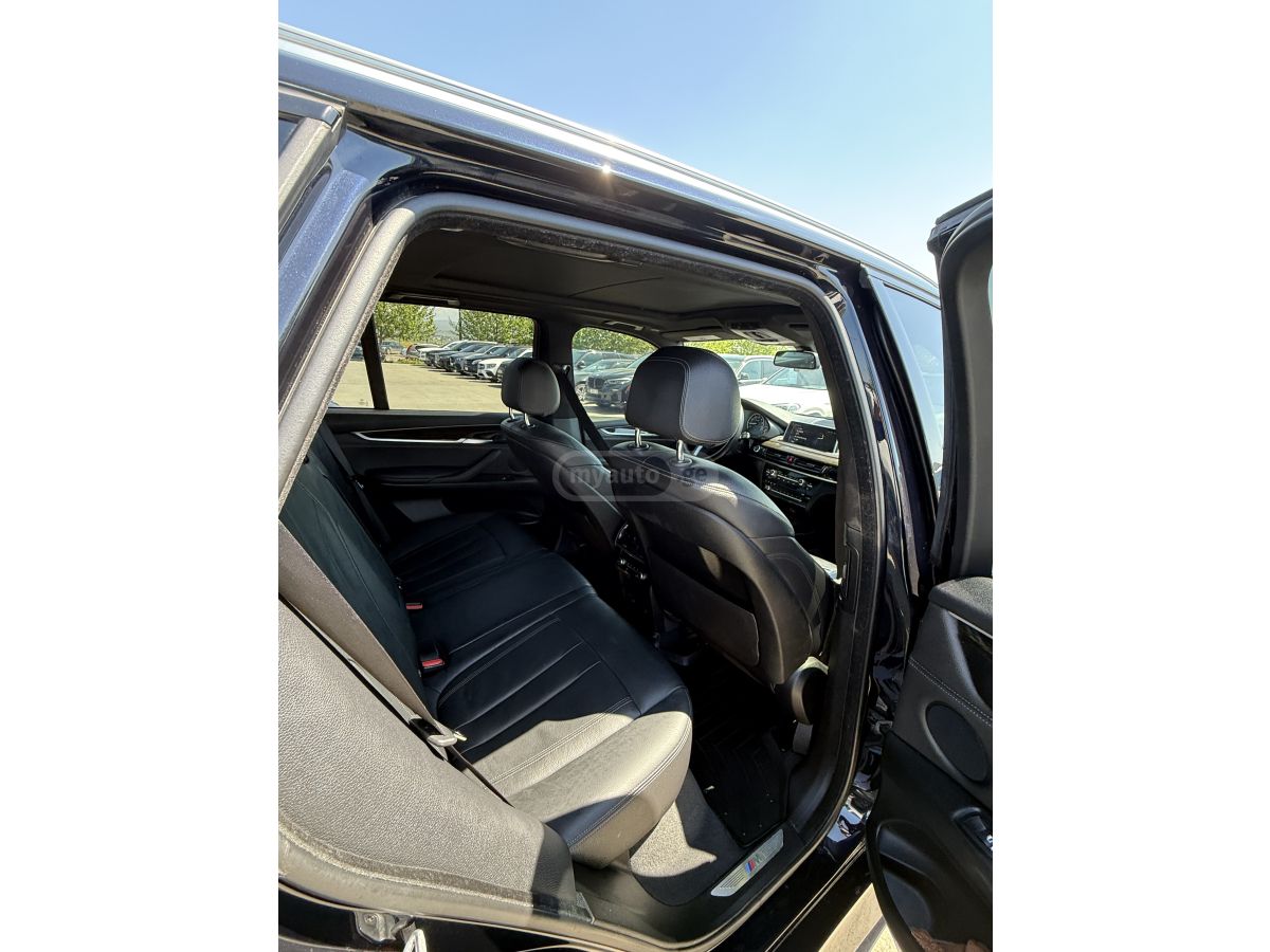BMW X5 - фото 7