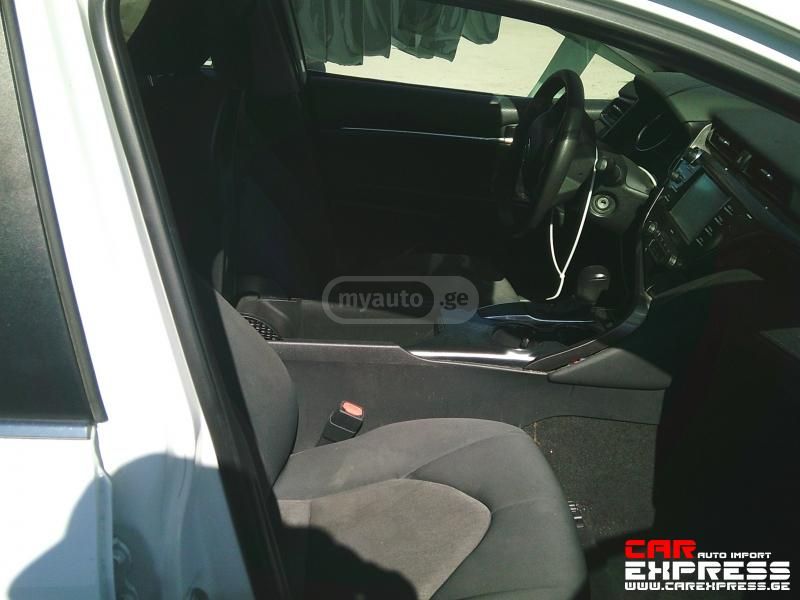 Toyota Camry - фото 5