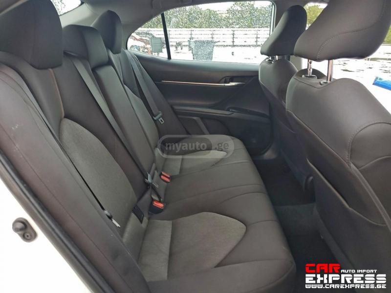 Toyota Camry - фото 7