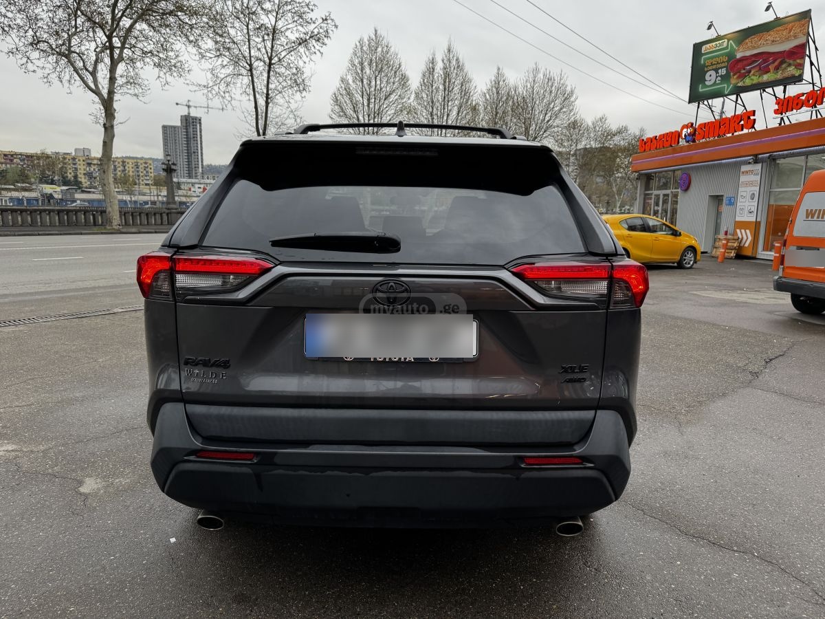 Toyota Rav 4 - фото 11