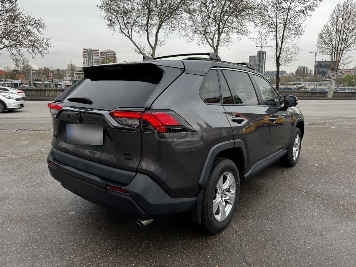 Toyota Rav 4 - фото 12