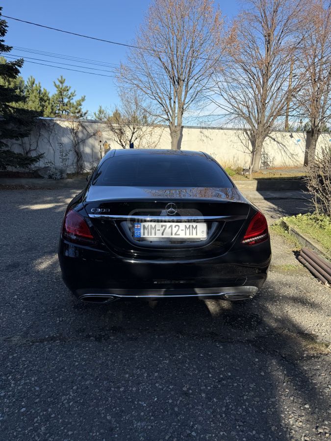 Mercedes-Benz C 300 - фото 2