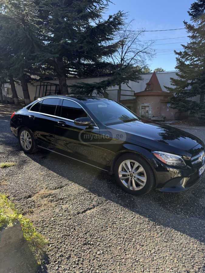 Mercedes-Benz C 300 - фото 3