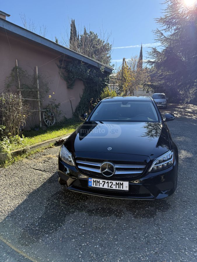 Mercedes-Benz C 300 - фото 4