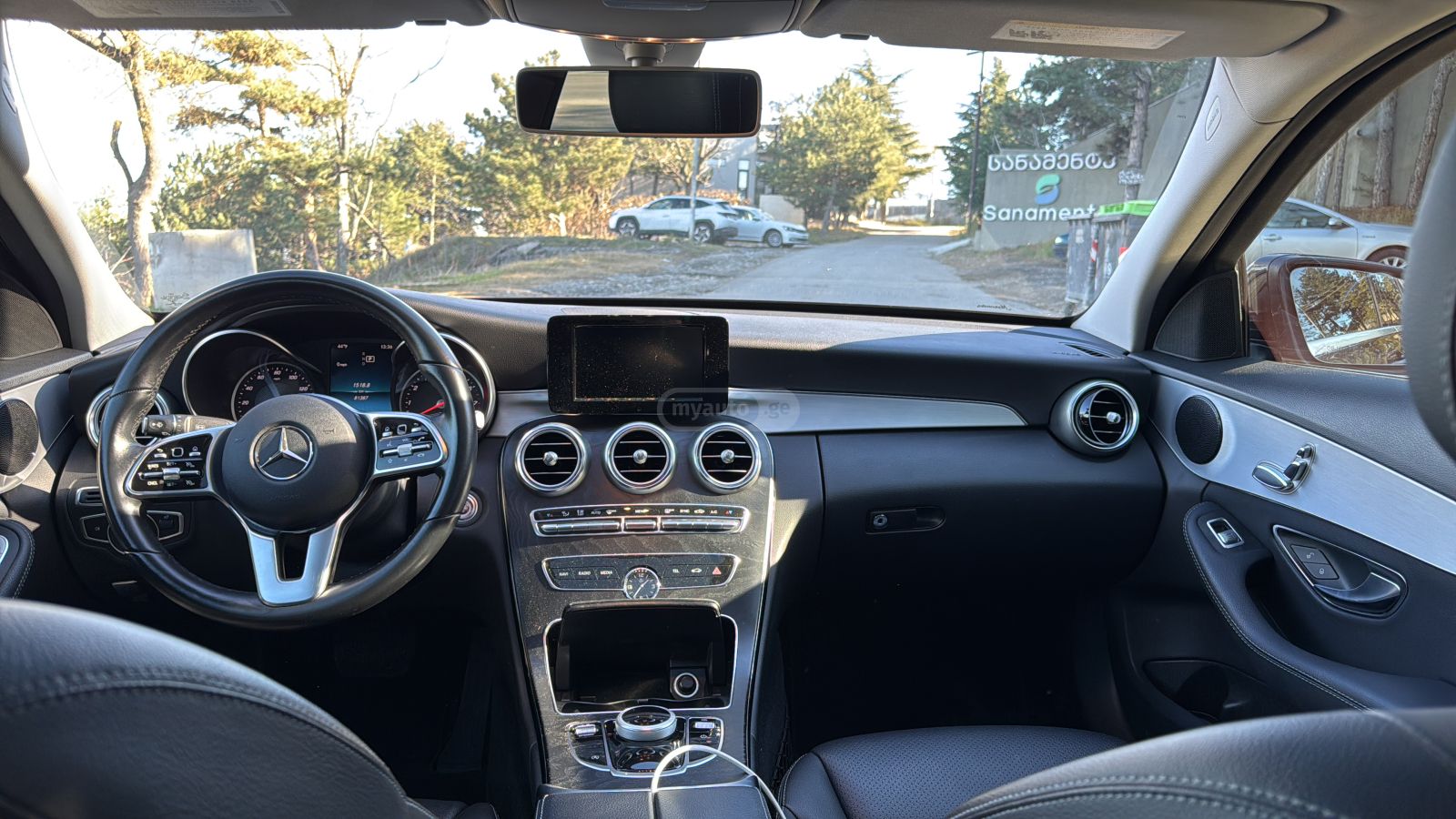 Mercedes-Benz C 300 - фото 7