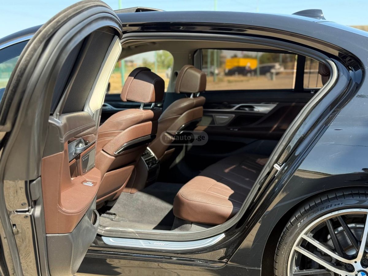 BMW 740 - фото 12