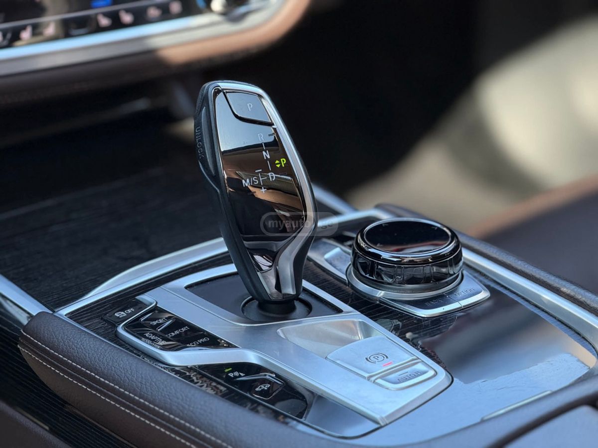 BMW 740 - фото 14