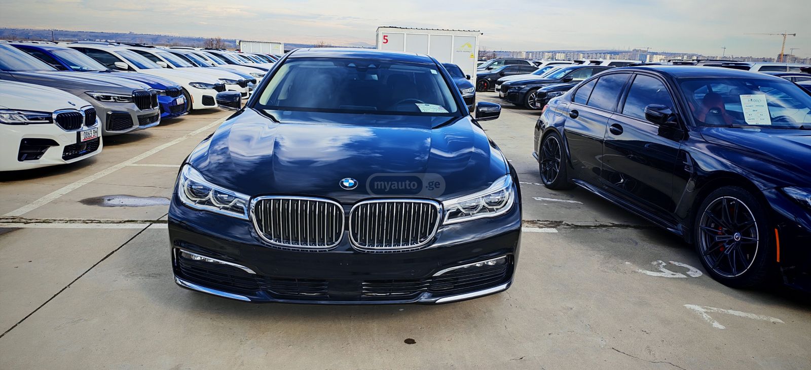 BMW 740 - фото 5