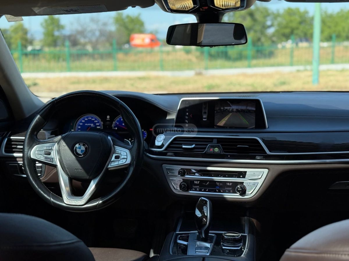 BMW 740 - фото 8