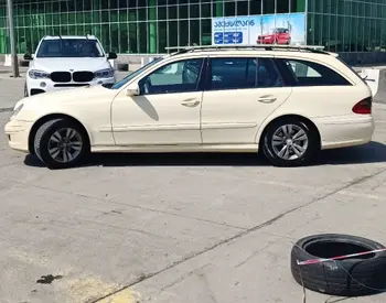 Mercedes-Benz E-Class E 220