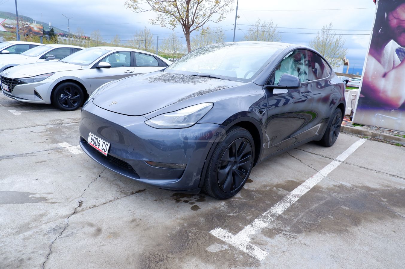 Tesla Model Y 2025 — миниатюра 1