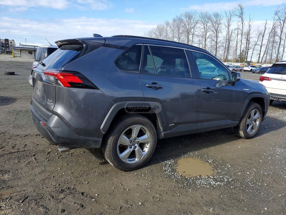 Toyota Rav 4 - фото 5