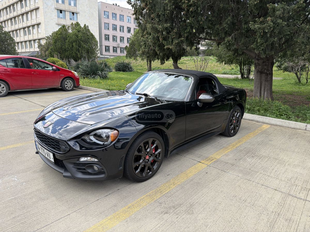 Fiat 124 Spider - фото 12
