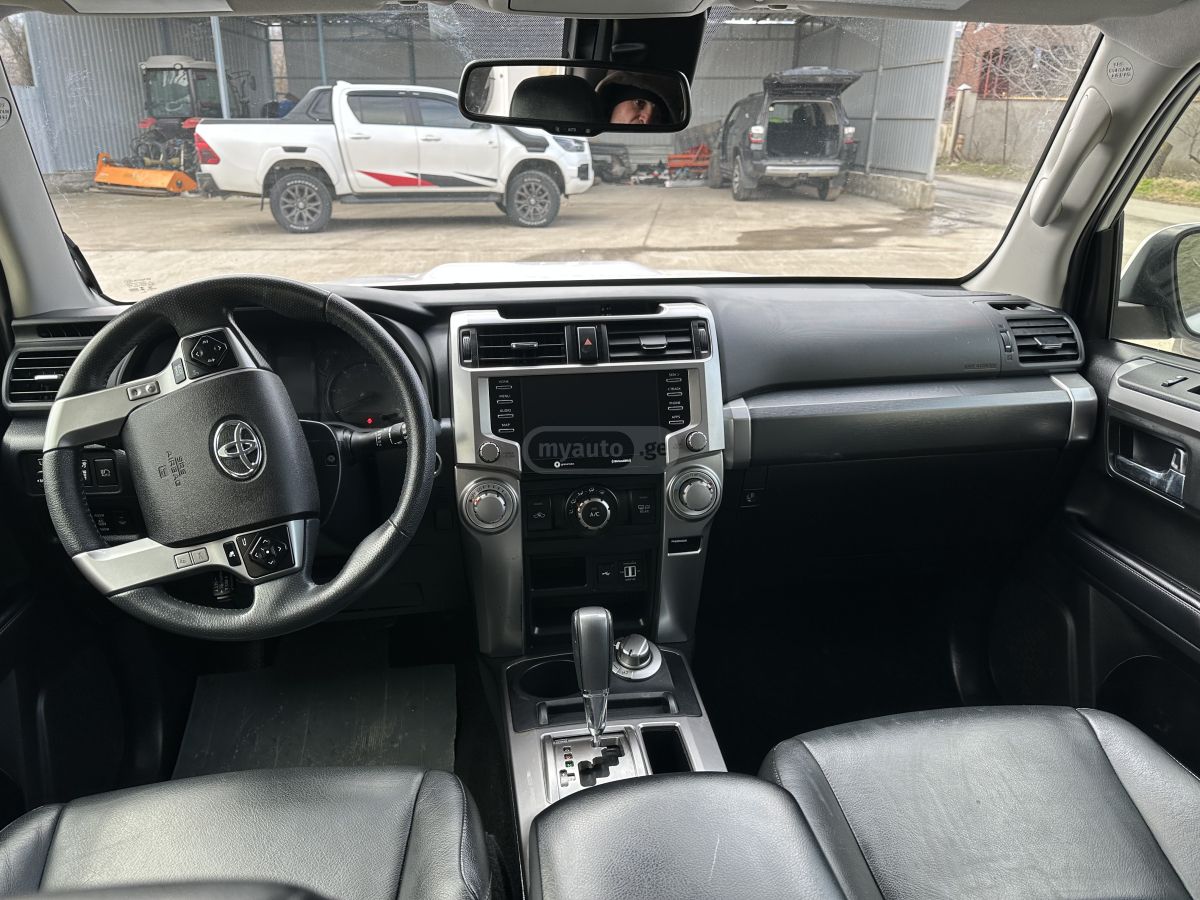 Toyota TRD Off Road 4dr 4x4 Automatic — миниатюра 5