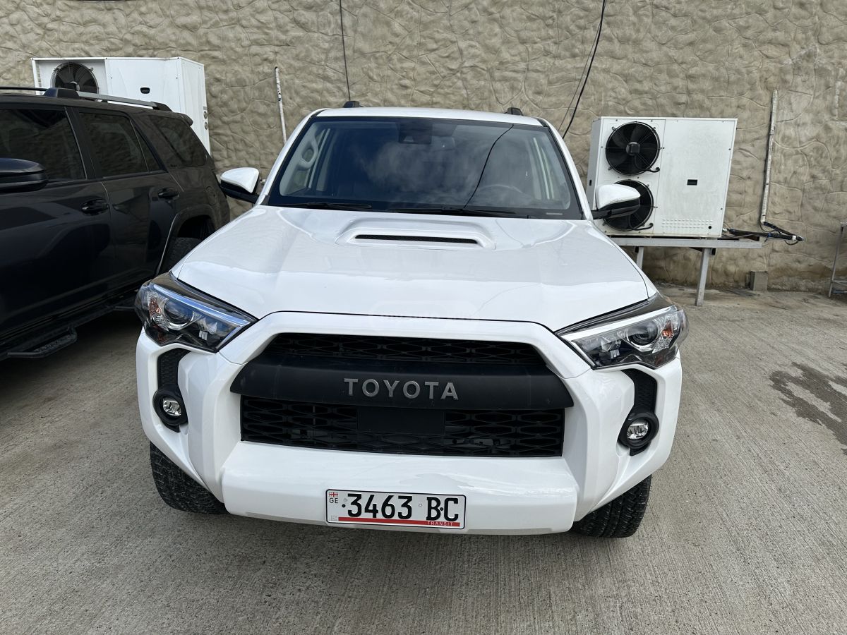Toyota TRD Off Road 4dr 4x4 Automatic — миниатюра 8