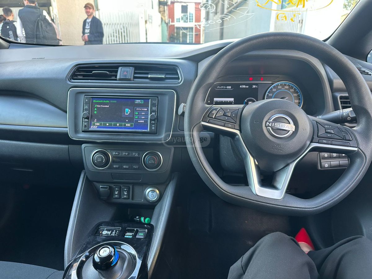 Nissan Leaf - фото 7