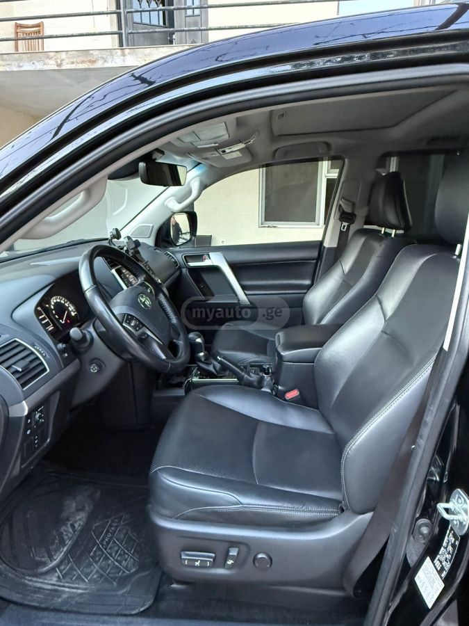 Toyota Land Cruiser Prado - фото 7