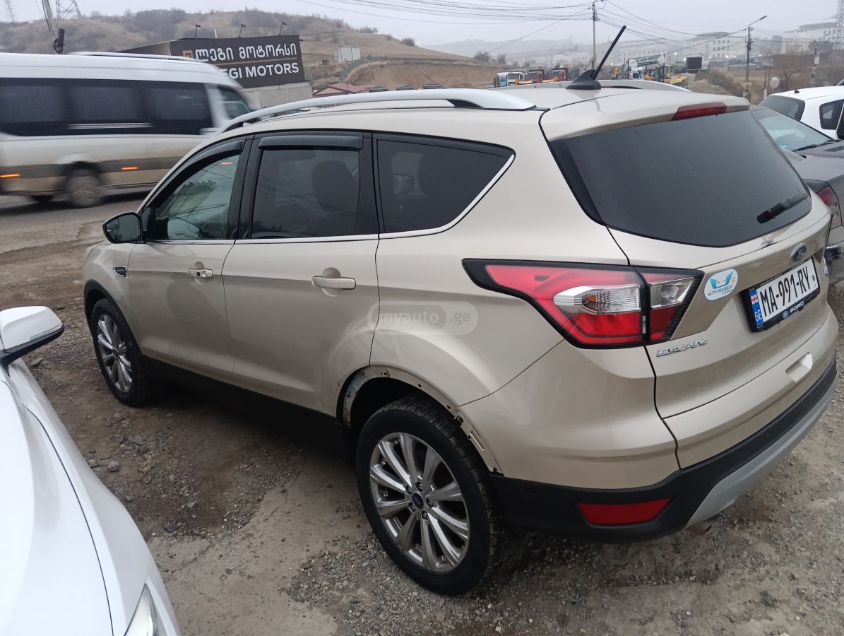 Ford Escape - фото 4