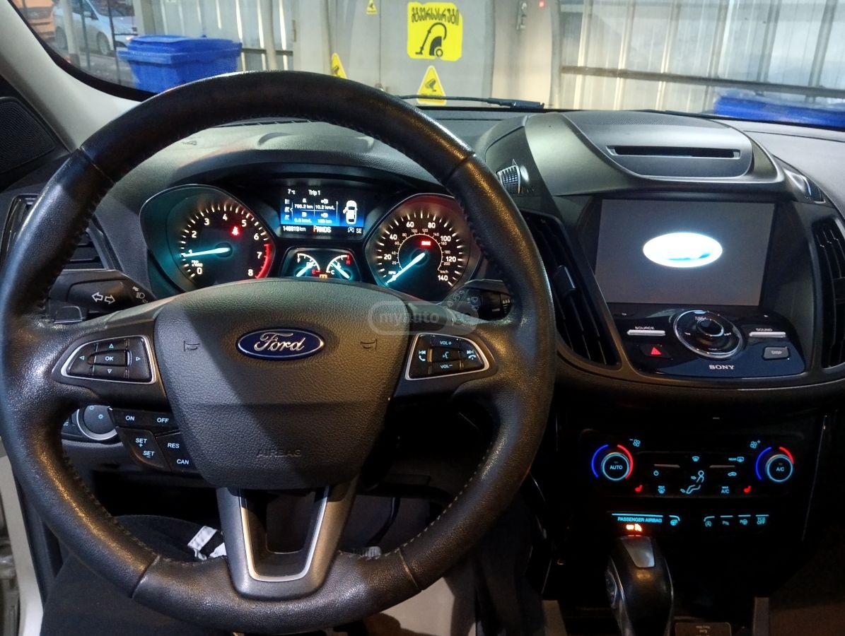 Ford Escape - фото 7