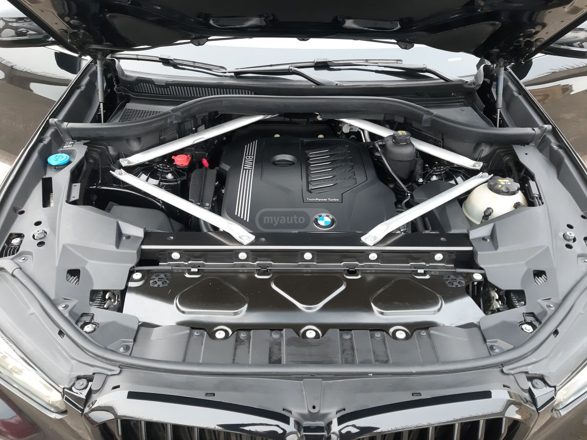 BMW X5 - фото 10